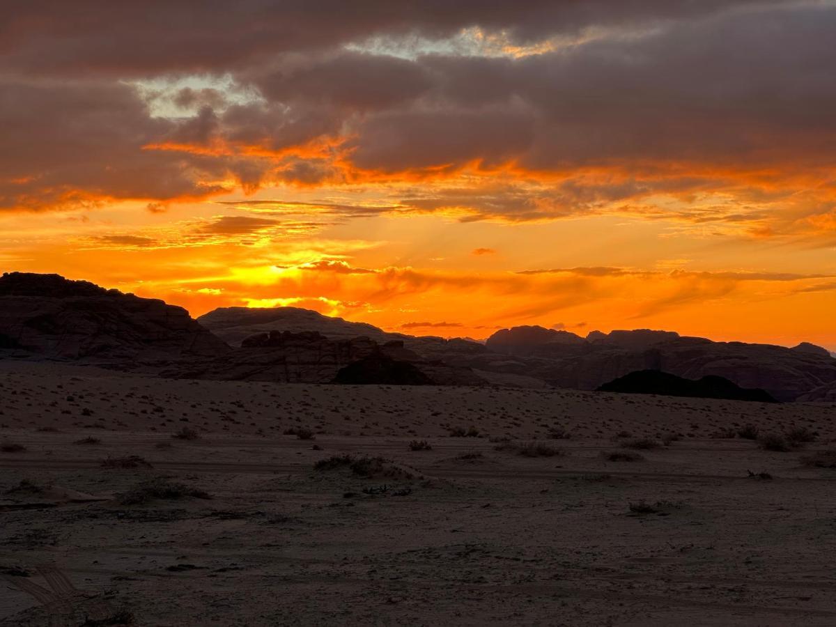 Bedouin Future Camp Hotell Wadi Rum Eksteriør bilde